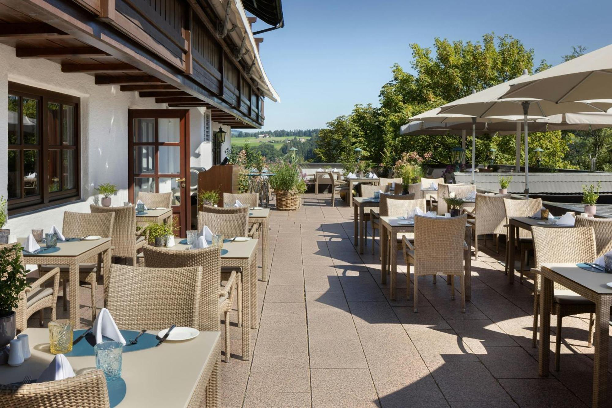 Arabella Jagdhof Resort Am Fuschlsee, A Tribute Portfolio Hotel Hof bei Salzburg Exterior photo